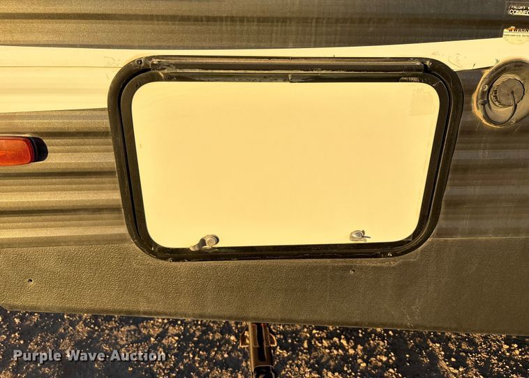 image for item EF6235 2019 Avenger Forest River camper