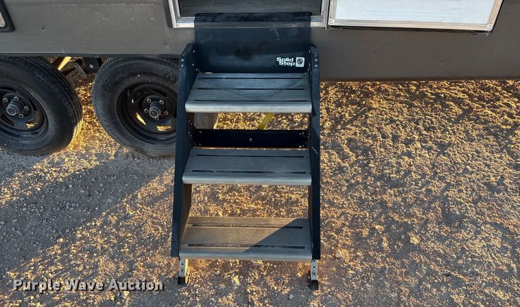 image for item EF6235 2019 Avenger Forest River camper