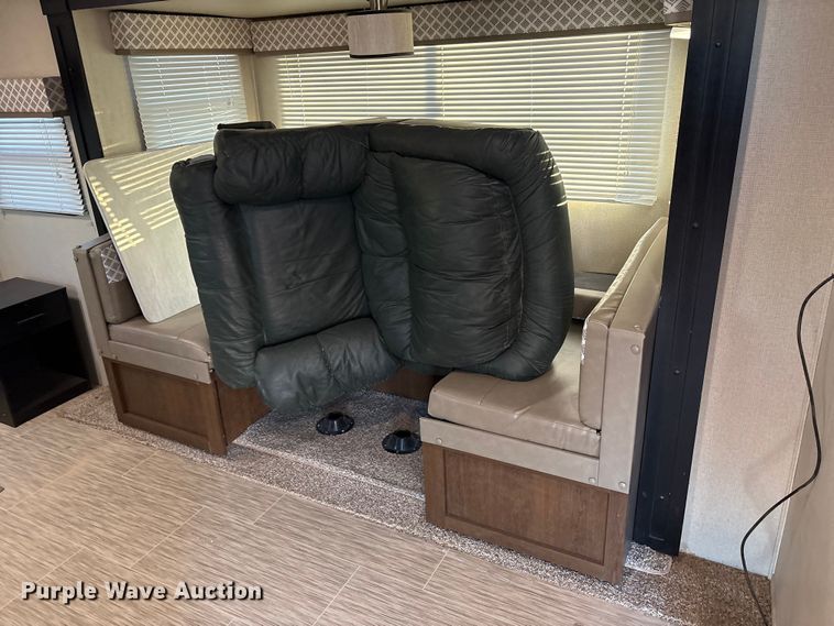 image for item EF6235 2019 Avenger Forest River camper