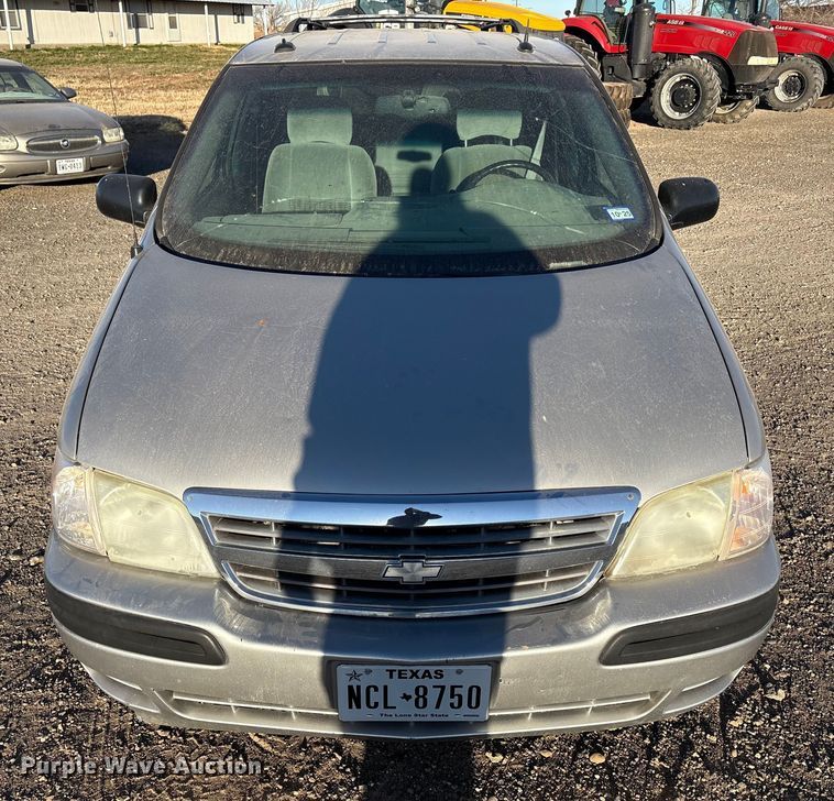 image for item EF6261 2005 Chevrolet Venture van