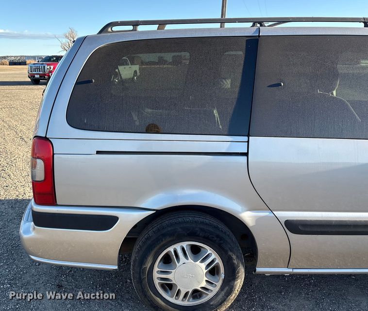 image for item EF6261 2005 Chevrolet Venture van