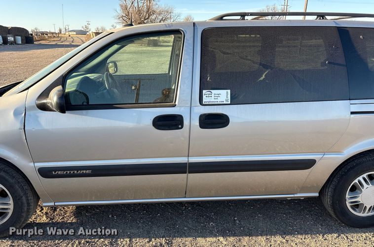 image for item EF6261 2005 Chevrolet Venture van