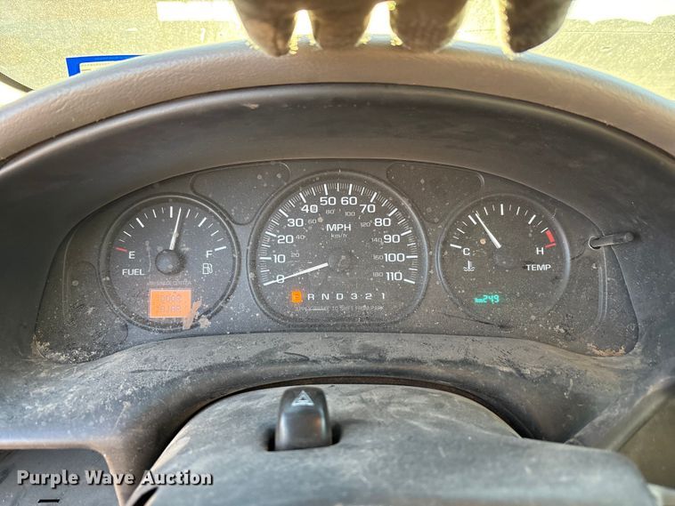 image for item EF6261 2005 Chevrolet Venture van