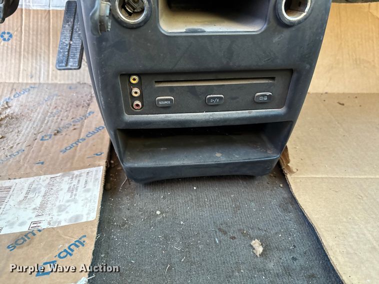 image for item EF6261 2005 Chevrolet Venture van