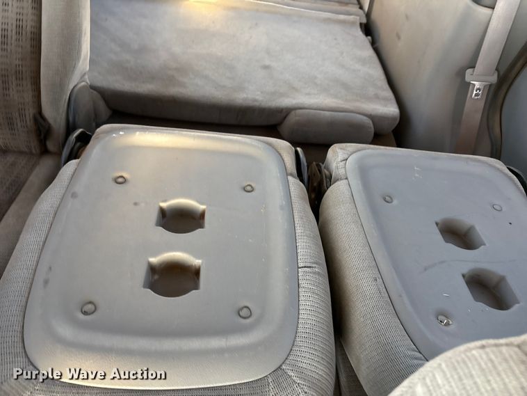 image for item EF6261 2005 Chevrolet Venture van