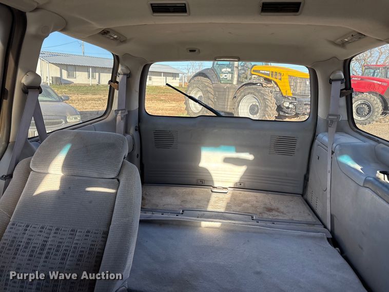 image for item EF6261 2005 Chevrolet Venture van