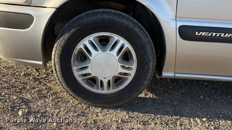 image for item EF6261 2005 Chevrolet Venture van