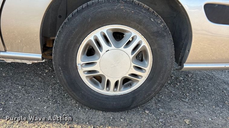 image for item EF6261 2005 Chevrolet Venture van