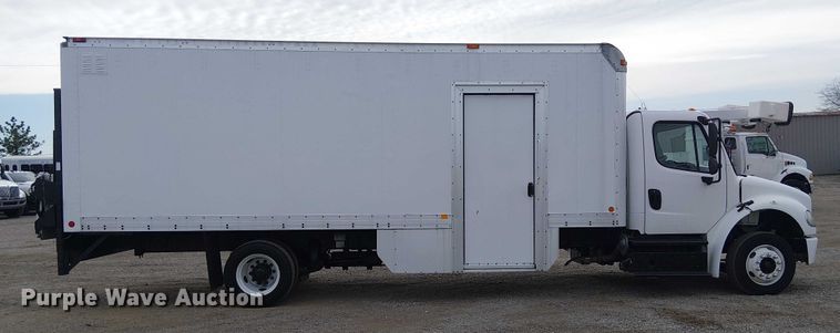 image for item EG1713 2012 Freightliner Business Class M2 box truck