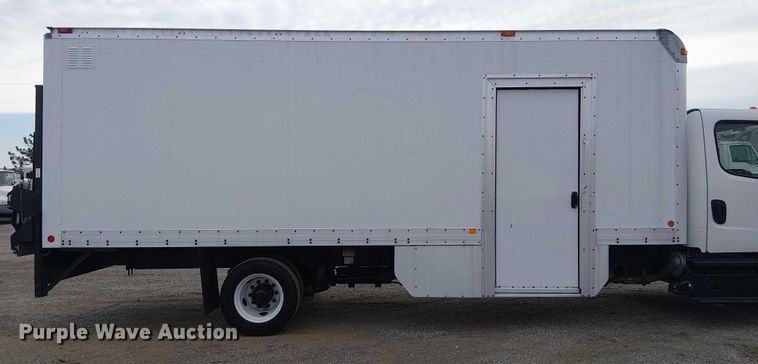 image for item EG1713 2012 Freightliner Business Class M2 box truck