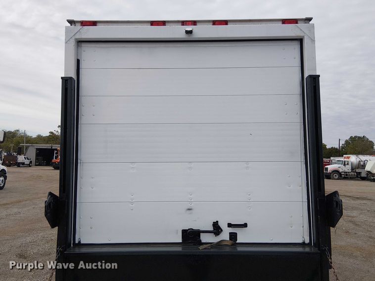 image for item EG1713 2012 Freightliner Business Class M2 box truck