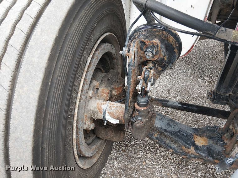 image for item EG1713 2012 Freightliner Business Class M2 box truck