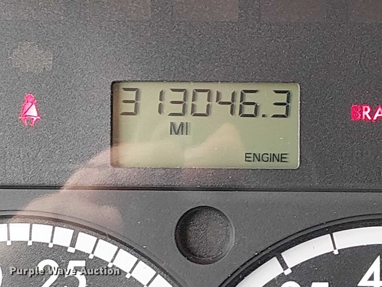 image for item EG1713 2012 Freightliner Business Class M2 box truck