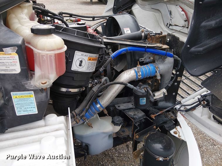 image for item EG1713 2012 Freightliner Business Class M2 box truck