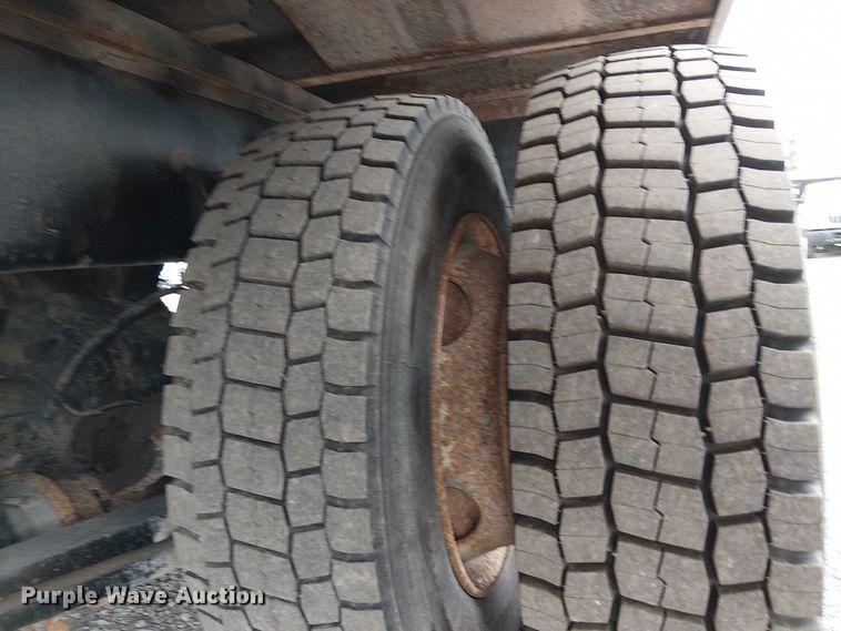 image for item EG1713 2012 Freightliner Business Class M2 box truck