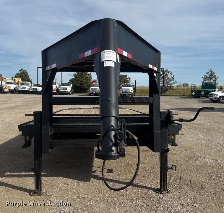 image for item EG1747 2016 Hillsboro Industries 725-2X-BT-A equipment trailer