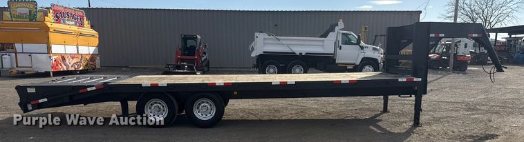 image for item EG1747 2016 Hillsboro Industries 725-2X-BT-A equipment trailer
