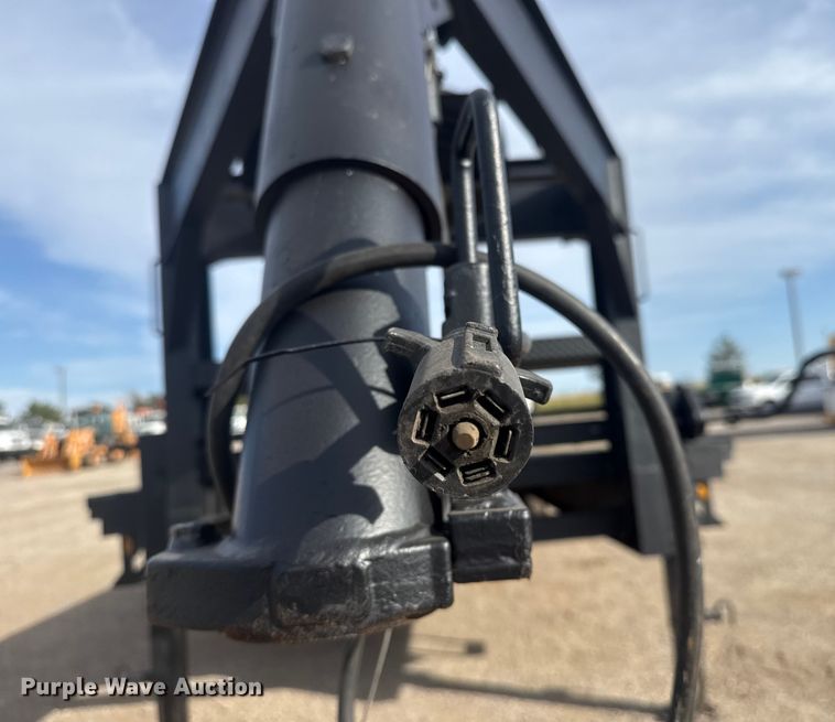 image for item EG1747 2016 Hillsboro Industries 725-2X-BT-A equipment trailer