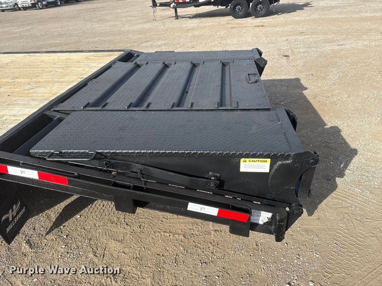 image for item EG1747 2016 Hillsboro Industries 725-2X-BT-A equipment trailer