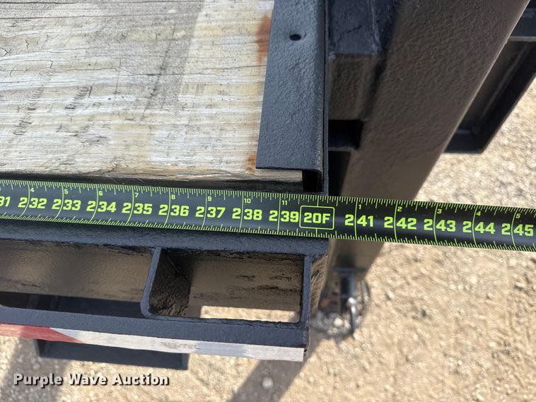 image for item EG1747 2016 Hillsboro Industries 725-2X-BT-A equipment trailer