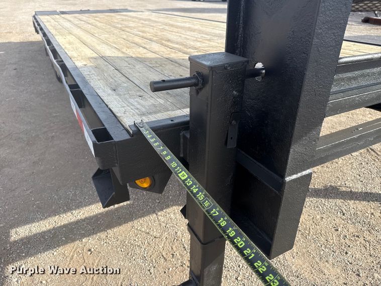 image for item EG1747 2016 Hillsboro Industries 725-2X-BT-A equipment trailer