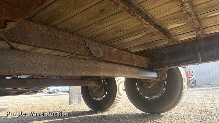 image for item EG1747 2016 Hillsboro Industries 725-2X-BT-A equipment trailer