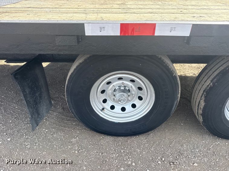 image for item EG1747 2016 Hillsboro Industries 725-2X-BT-A equipment trailer