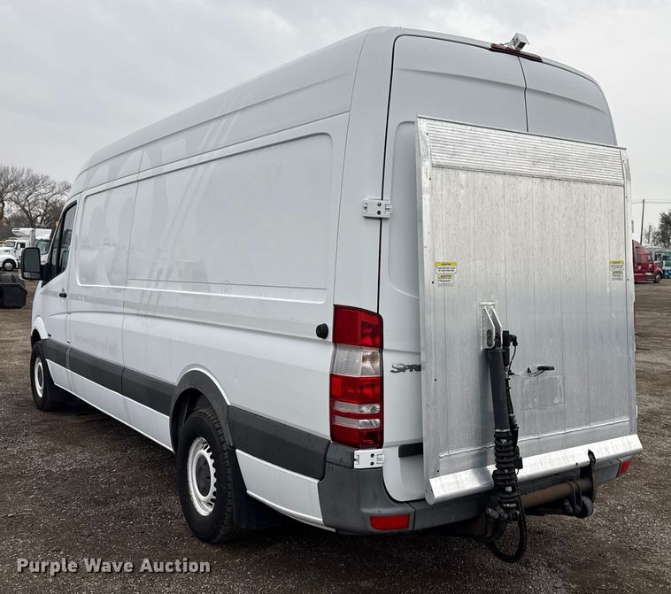 image for item EG1776 2011 Mercedes-Benz Sprinter 2500 van