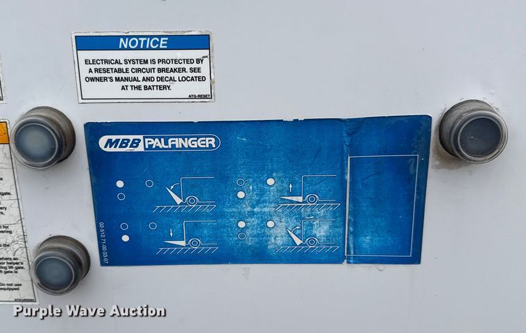 image for item EG1776 2011 Mercedes-Benz Sprinter 2500 van