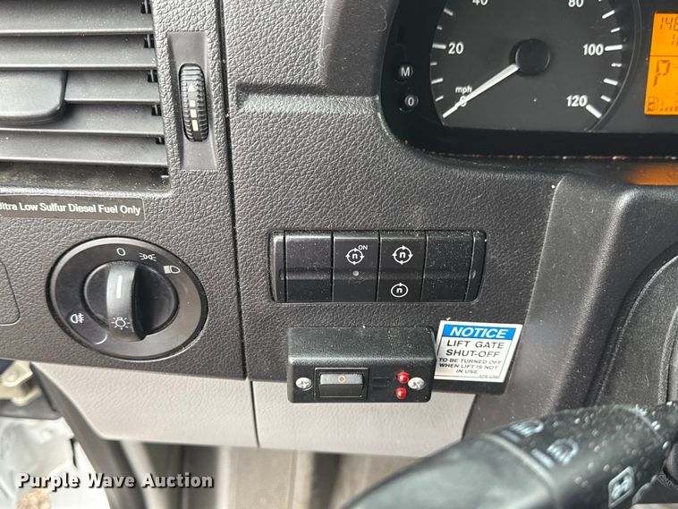 image for item EG1776 2011 Mercedes-Benz Sprinter 2500 van