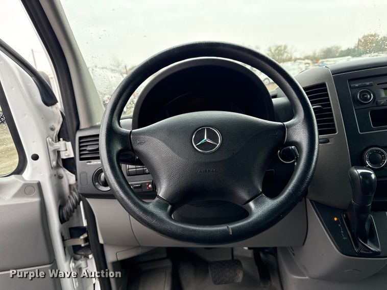 image for item EG1776 2011 Mercedes-Benz Sprinter 2500 van