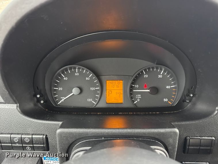 image for item EG1776 2011 Mercedes-Benz Sprinter 2500 van