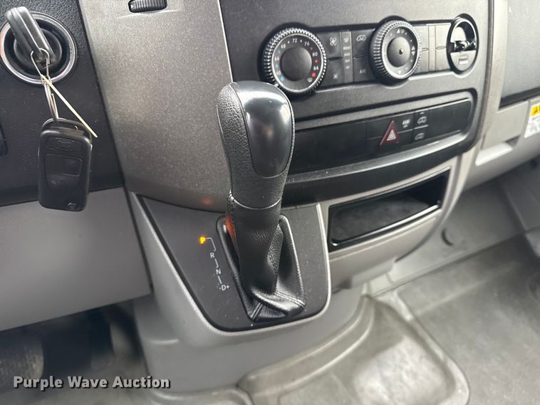 image for item EG1776 2011 Mercedes-Benz Sprinter 2500 van