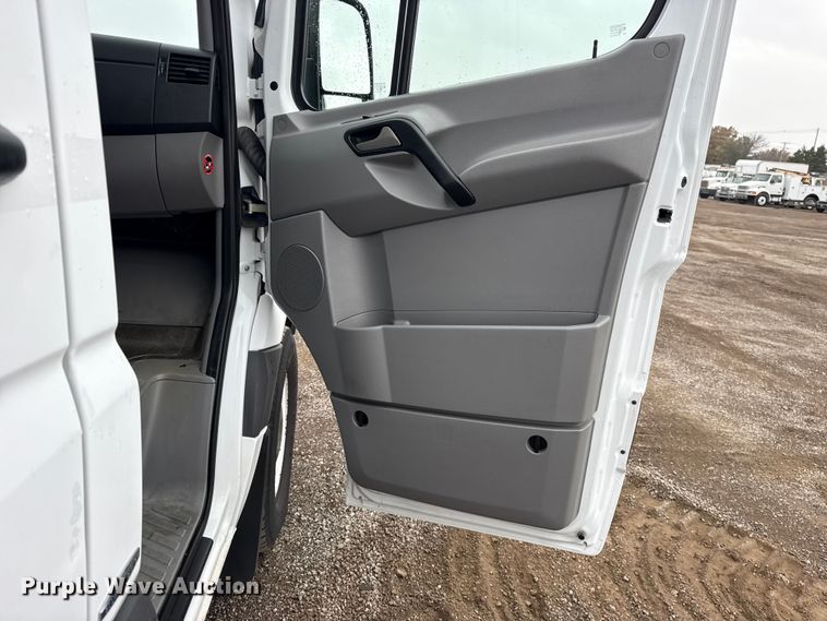 image for item EG1776 2011 Mercedes-Benz Sprinter 2500 van