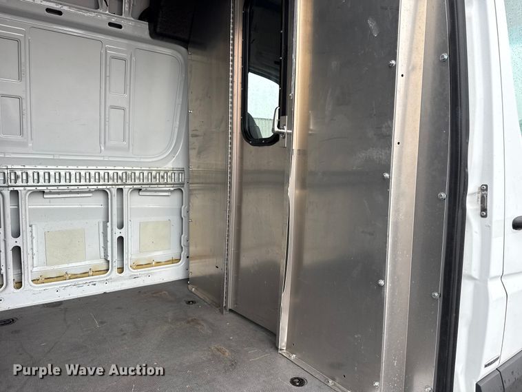 image for item EG1776 2011 Mercedes-Benz Sprinter 2500 van