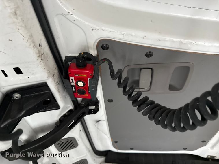 image for item EG1776 2011 Mercedes-Benz Sprinter 2500 van