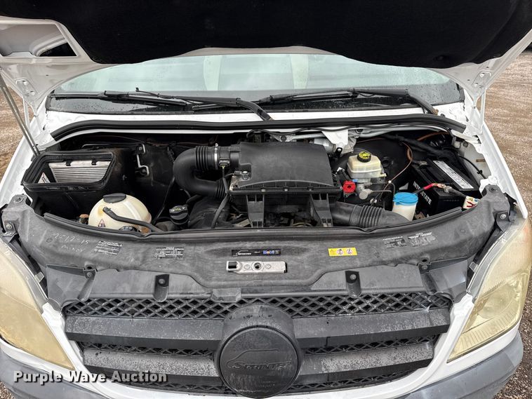 image for item EG1776 2011 Mercedes-Benz Sprinter 2500 van