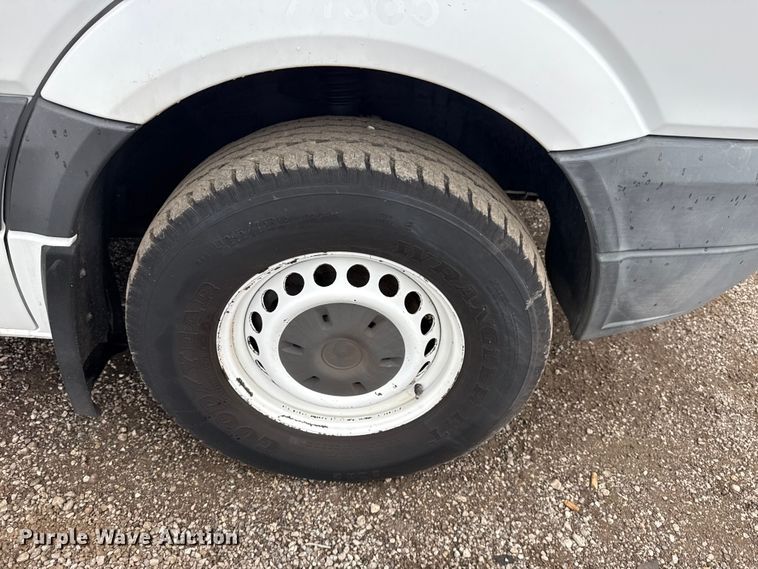 image for item EG1776 2011 Mercedes-Benz Sprinter 2500 van