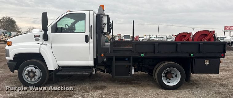 image for item EG1783 2009 GMC C4500 dump truck