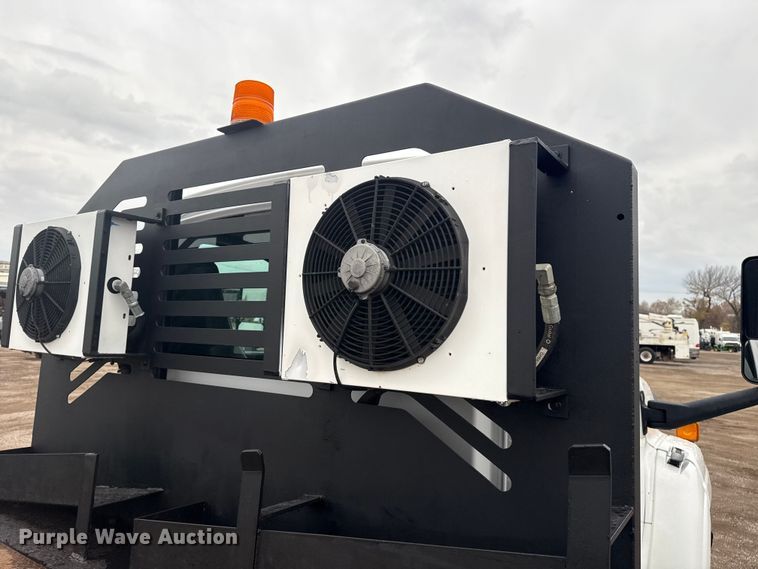 image for item EG1783 2009 GMC C4500 dump truck