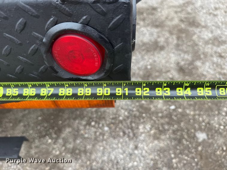 image for item EG1783 2009 GMC C4500 dump truck