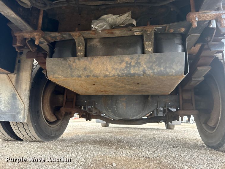 image for item EG1783 2009 GMC C4500 dump truck