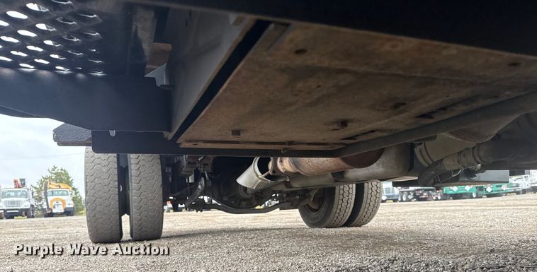 image for item EG1783 2009 GMC C4500 dump truck