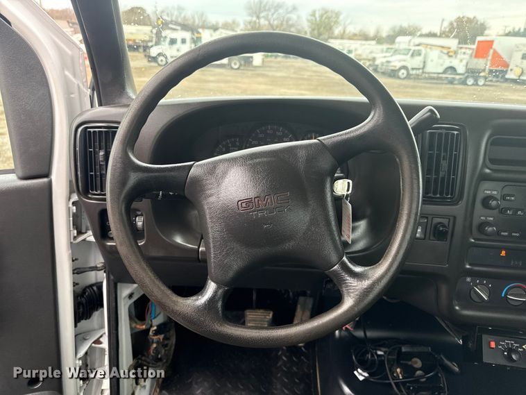 image for item EG1783 2009 GMC C4500 dump truck