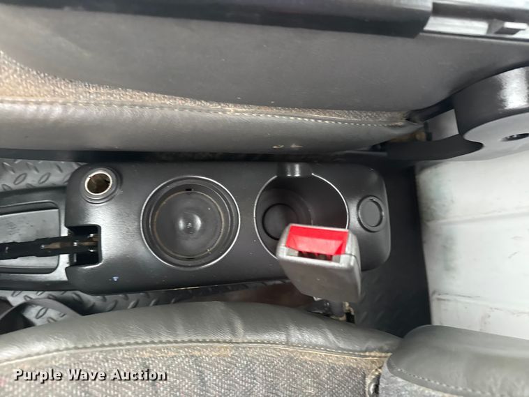 image for item EG1783 2009 GMC C4500 dump truck