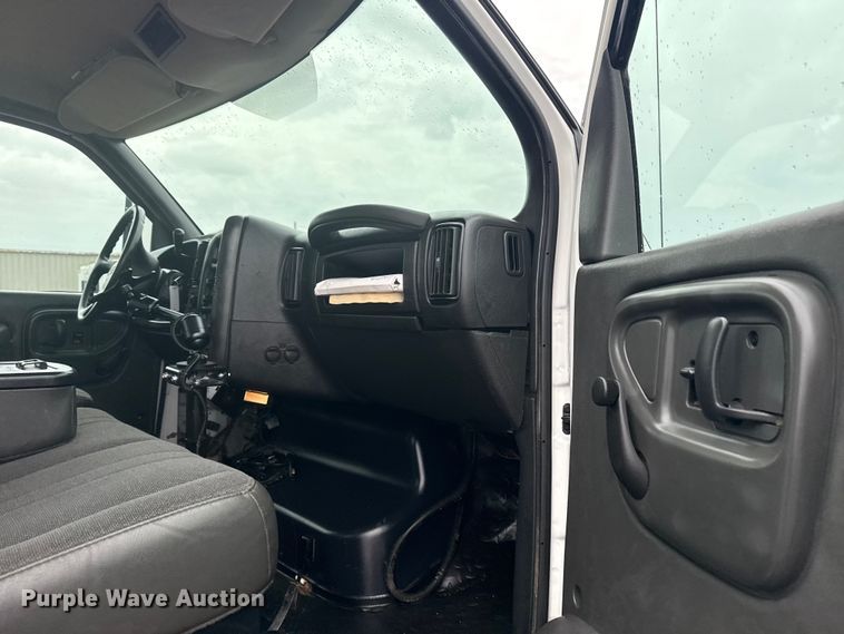 image for item EG1783 2009 GMC C4500 dump truck