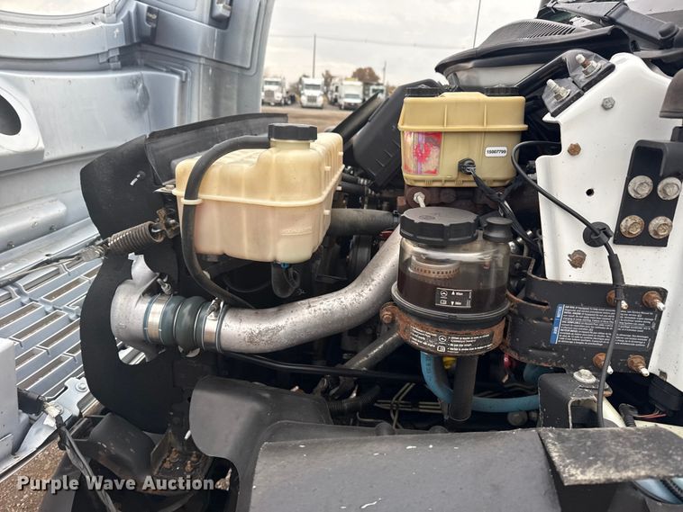 image for item EG1783 2009 GMC C4500 dump truck