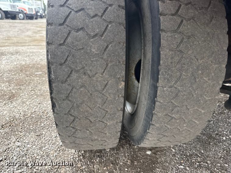 image for item EG1783 2009 GMC C4500 dump truck