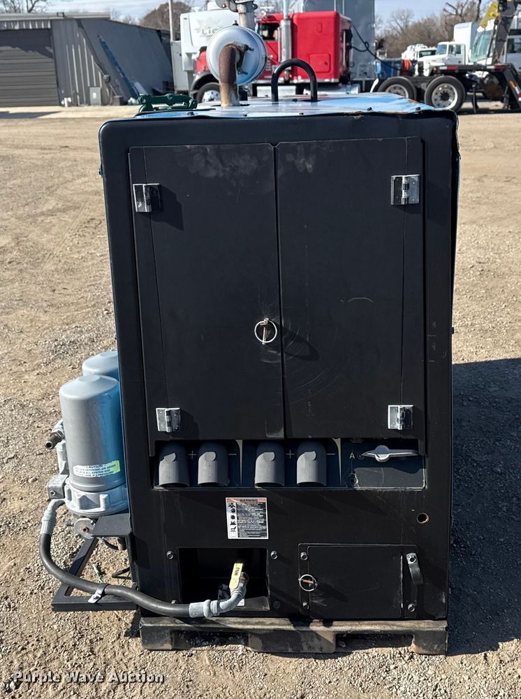 image for item EG1815 Miller Big Blue 800 Duo Air Pak welder/generator