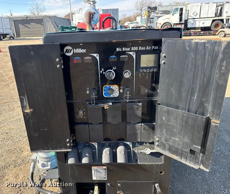 image for item EG1815 Miller Big Blue 800 Duo Air Pak welder/generator